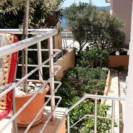 Bed & Breakfast Pansion Rozi Trogir